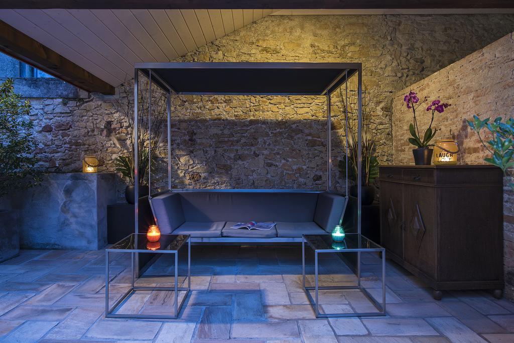 Hotel Du Theatre, Boutique